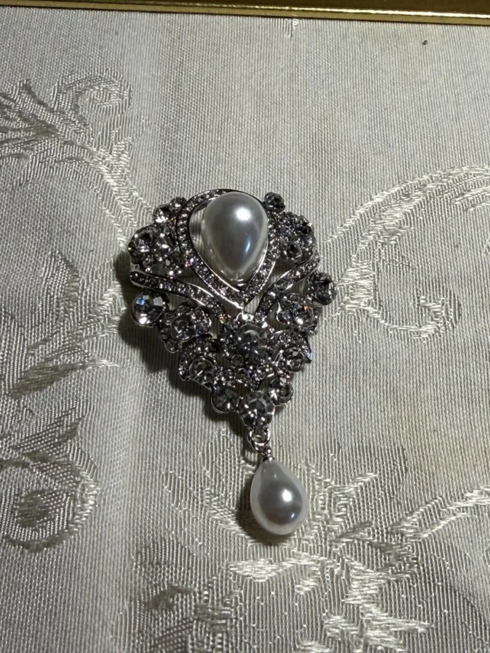 Vintage Style Silver Tone Rhinestone and Faux Pearl Teardrop Brooch